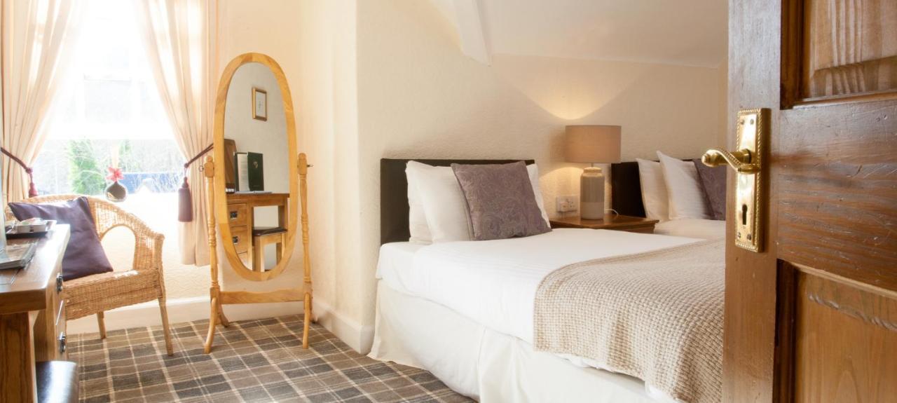 Glenmoriston Arms Hotel อินเวอร์มอริสตัน ภายนอก รูปภาพ