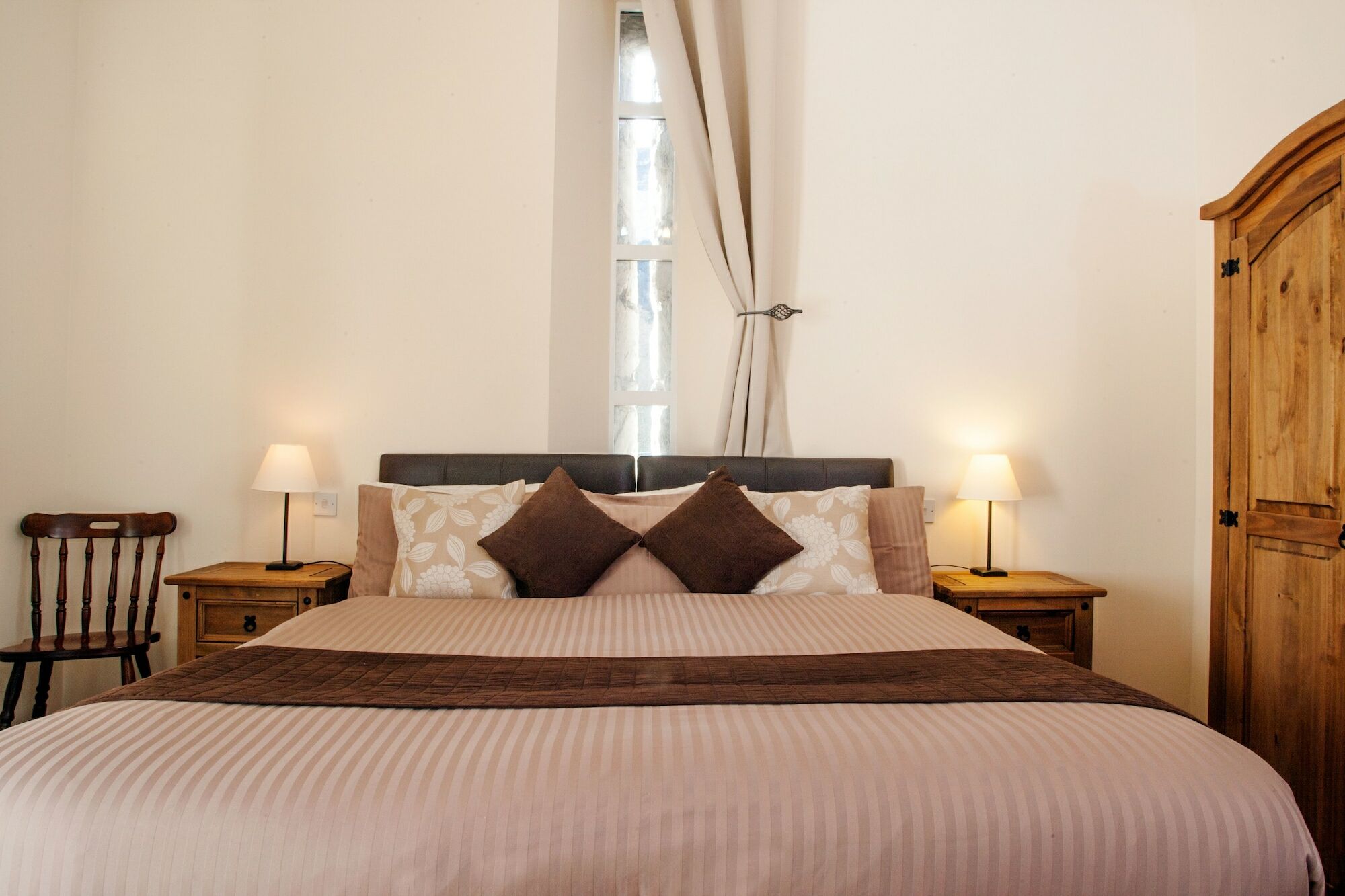 Glenmoriston Arms Hotel อินเวอร์มอริสตัน ภายนอก รูปภาพ