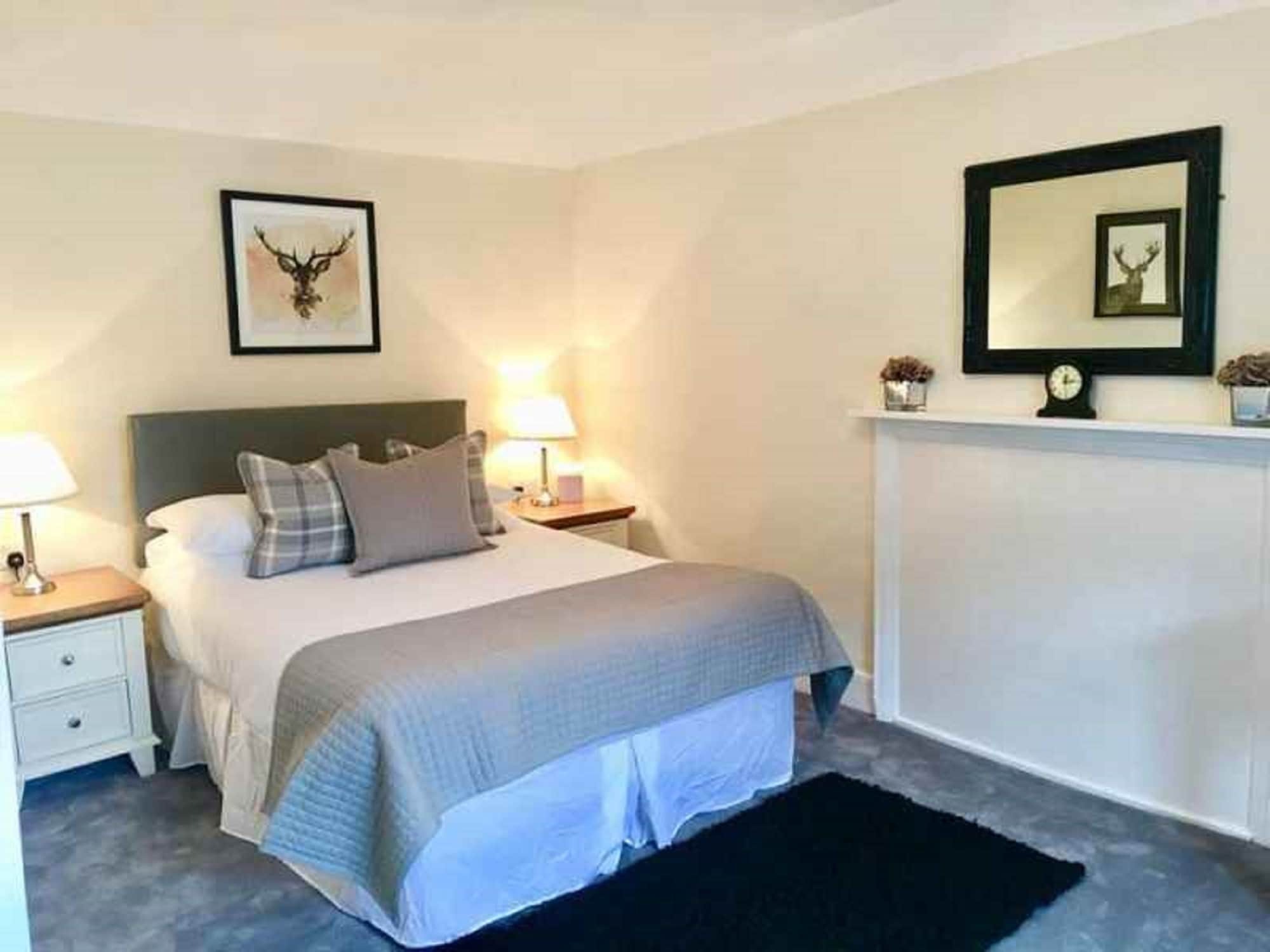 Glenmoriston Arms Hotel อินเวอร์มอริสตัน ภายนอก รูปภาพ